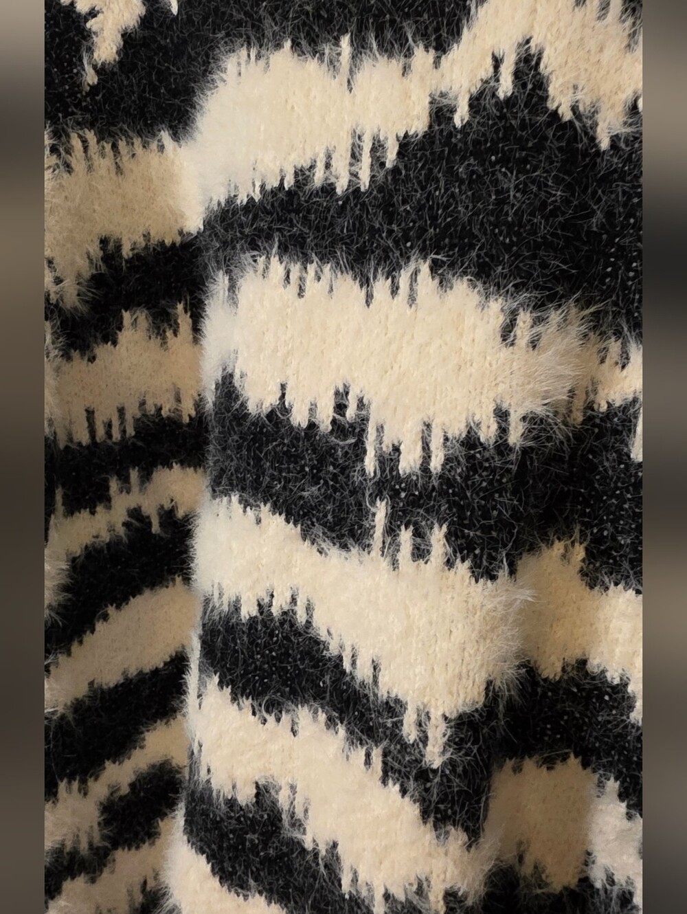 b.young Bynolle Jacquard Jumper - Black & Cream - Picture 4 of 10